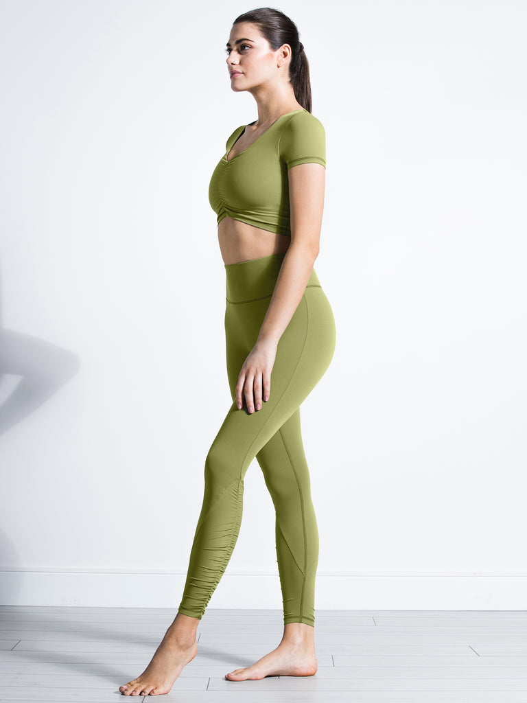 RUCHED NUDE TEE, MUSTARD