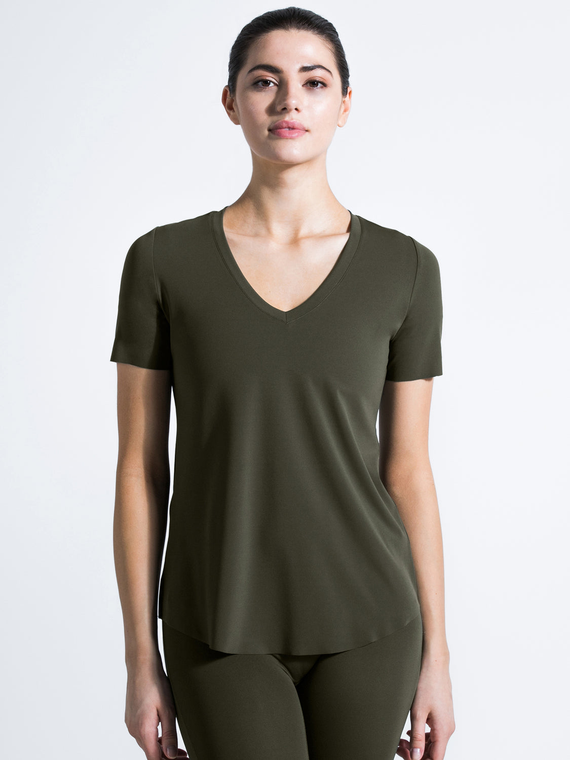 RELAXED NUDE TEE, DARK GREEN