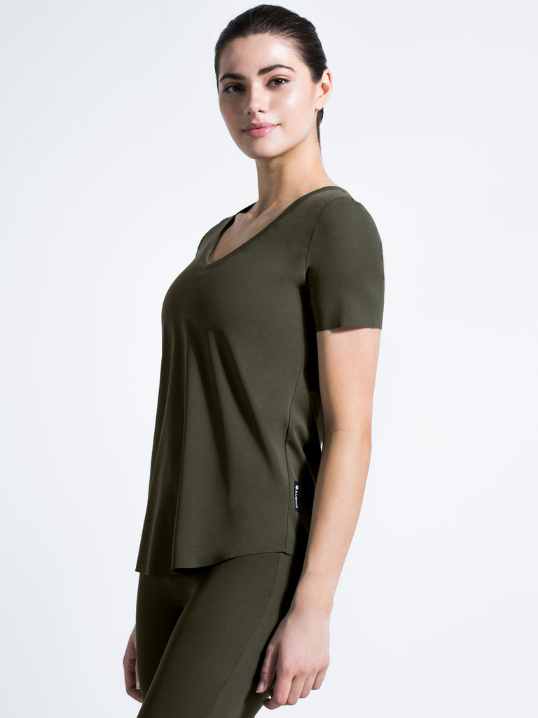 RELAXED NUDE TEE, DARK GREEN