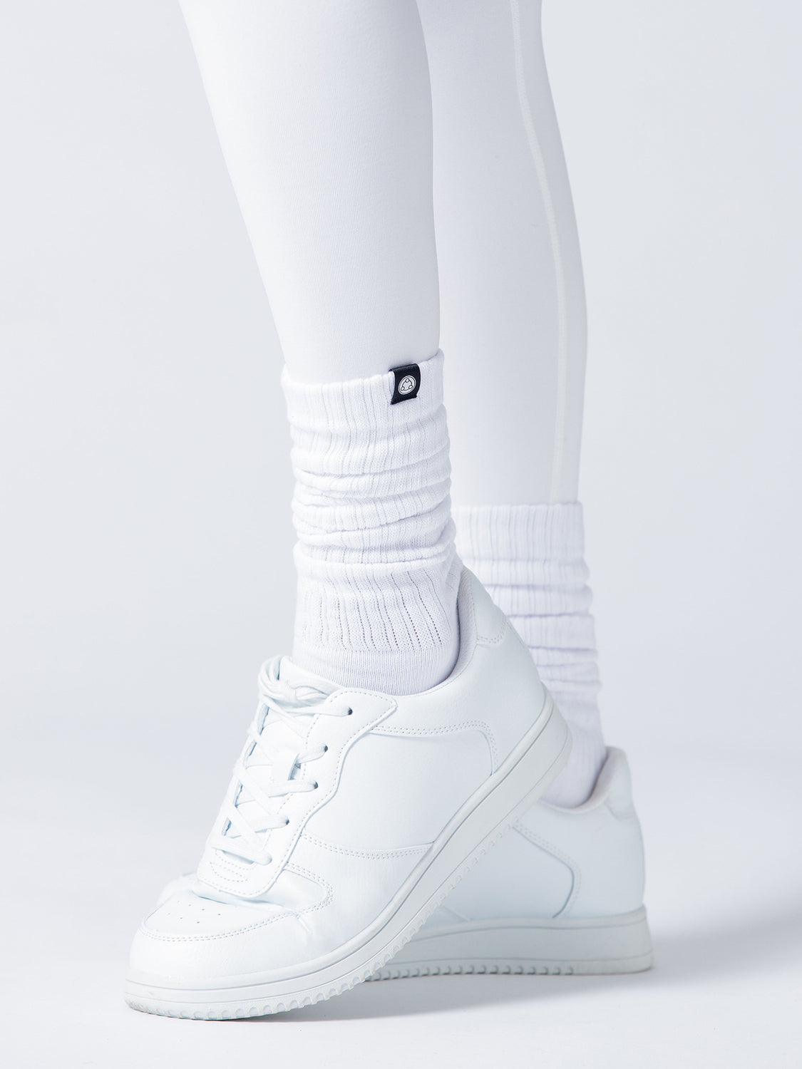 SCRUNCHIE SPORT SOCKS, WHITE