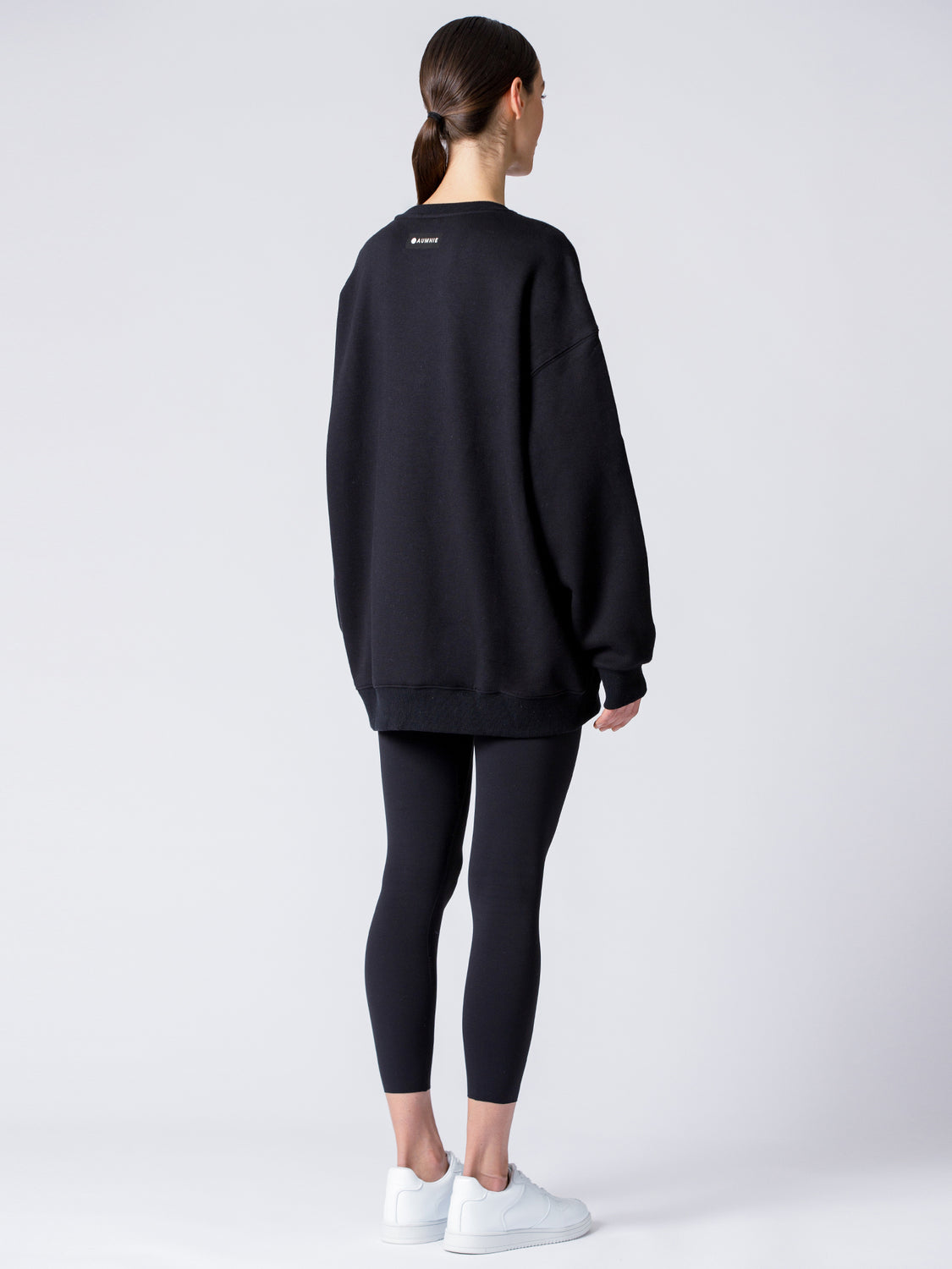 WINTER FLEECE PATCH LOGO SWEATSHIRT, BLACK