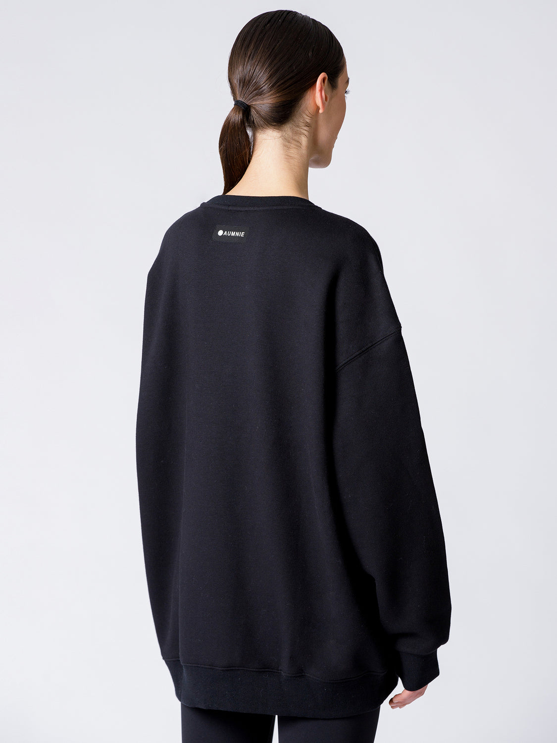 WINTER FLEECE PATCH LOGO SWEATSHIRT, BLACK