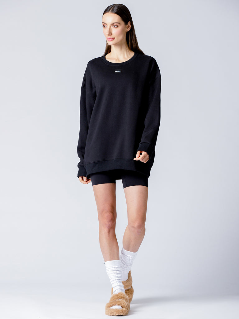 WINTER FLEECE PATCH LOGO SWEATSHIRT, BLACK
