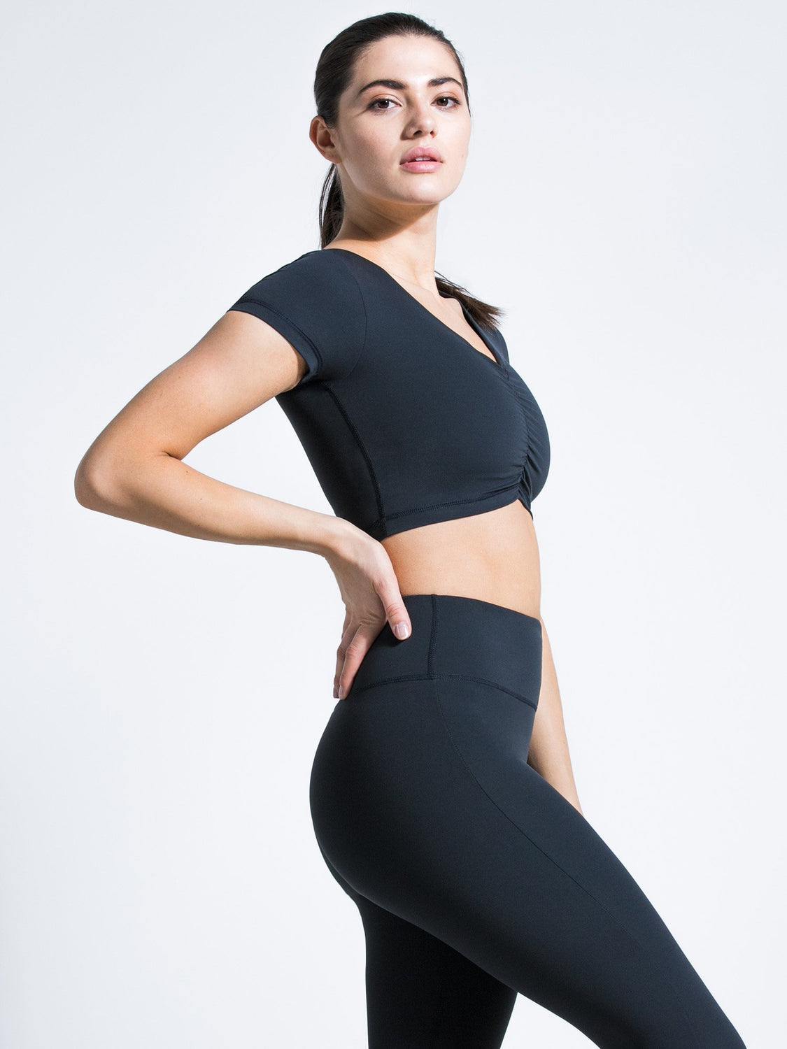 RUCHED NUDE TEE, MIDNIGHT GREY