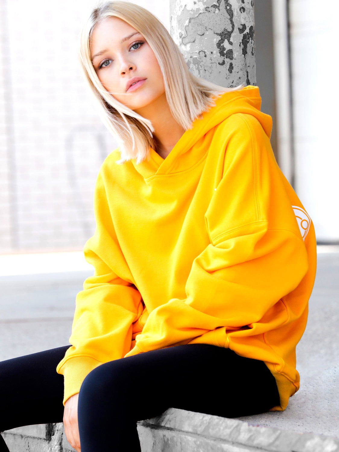 YOGI WITH A HOODIE, YELLOW