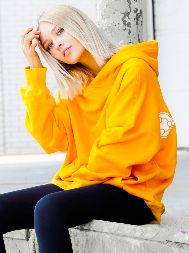 YOGI WITH A HOODIE, YELLOW