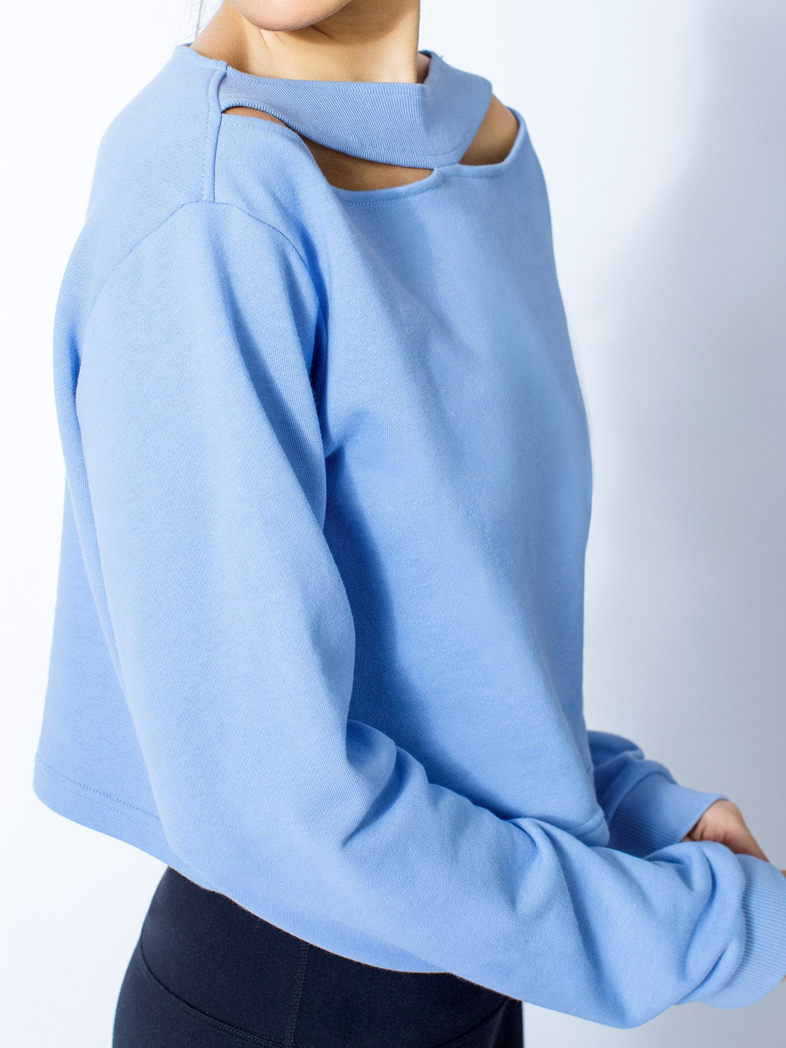 DETACHED COLLAR SWEATSHIRT, HELIO