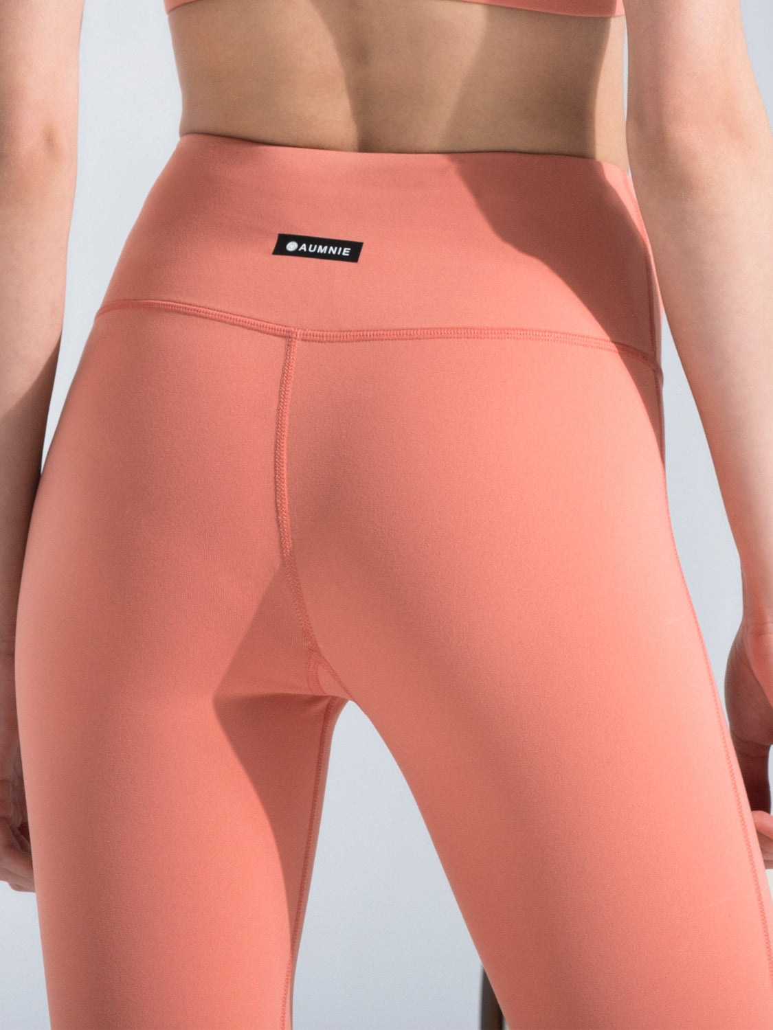 HIGH WAIST ANKLE CROPS, CALIFORNIA