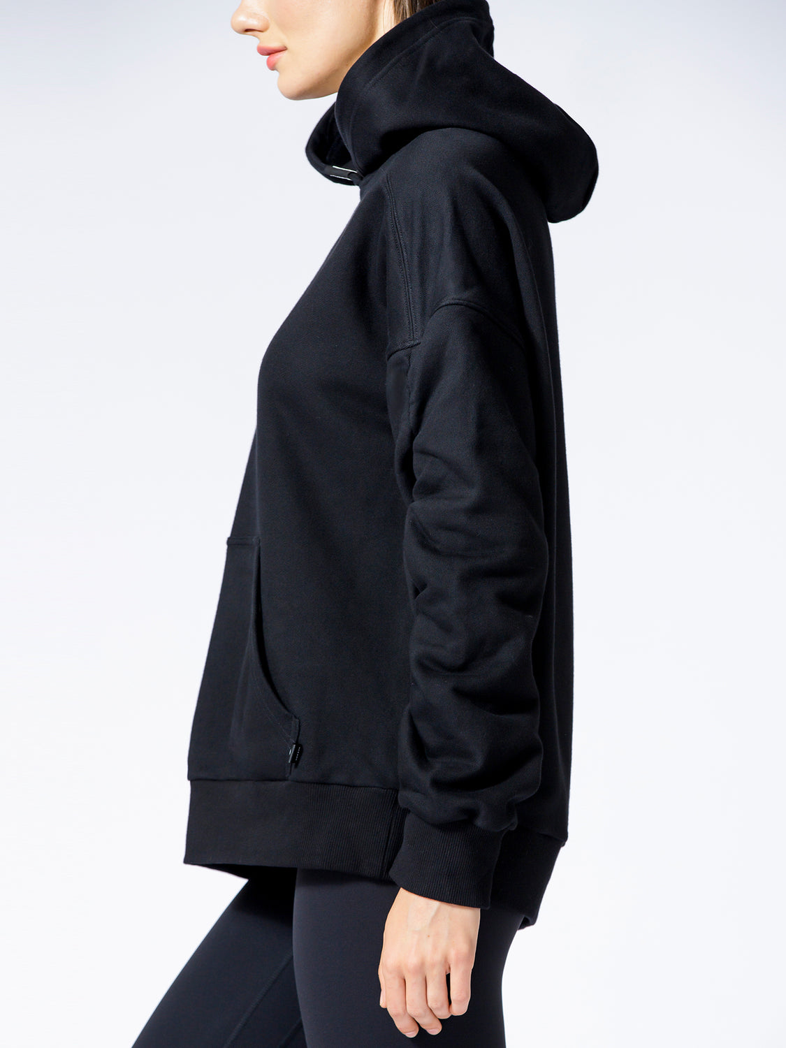 RUCHED RUNWAY HOODIE, BLACK