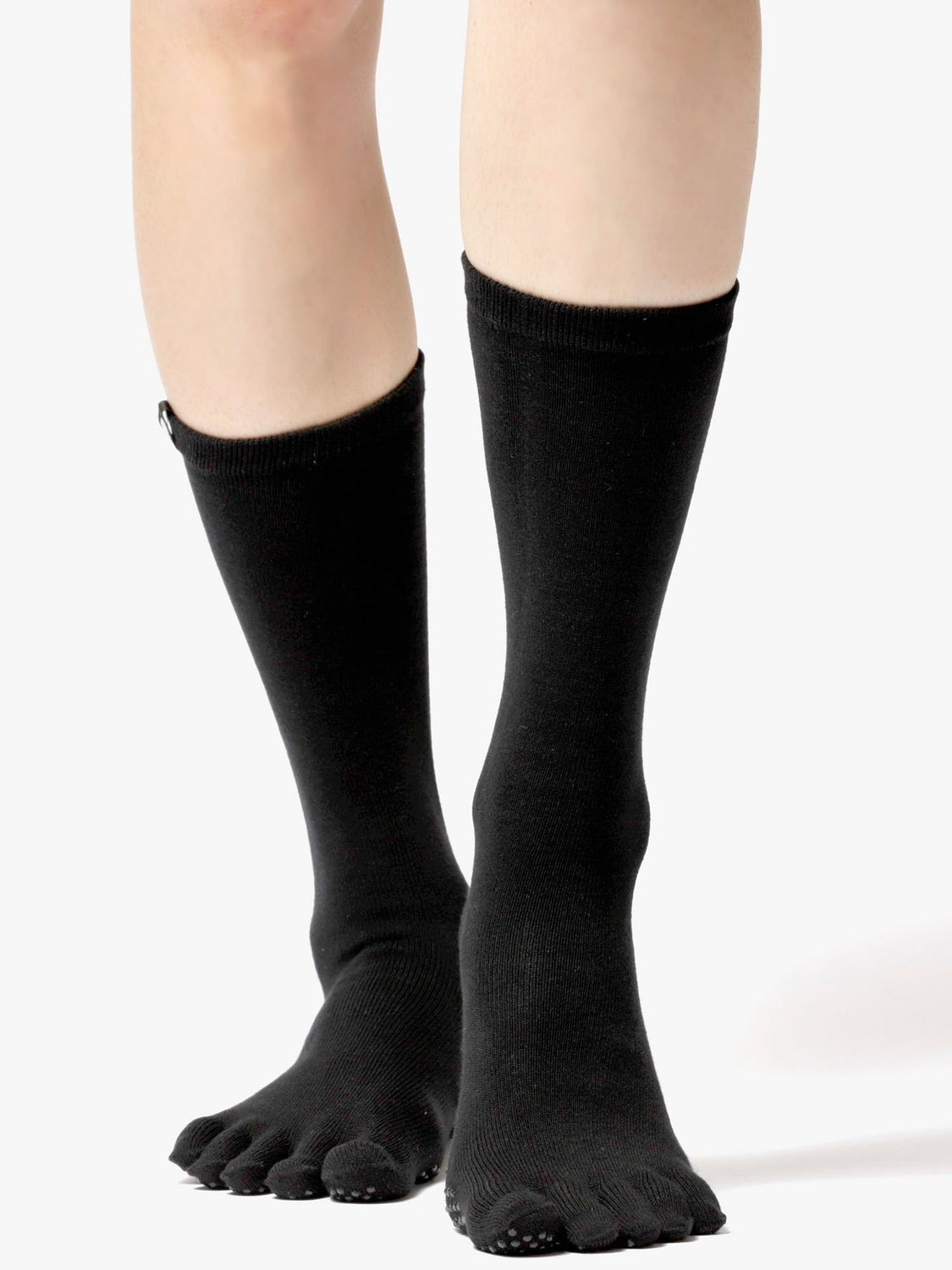 KNEE HIGH FULL TOE YOGA SOCKS, BLACK