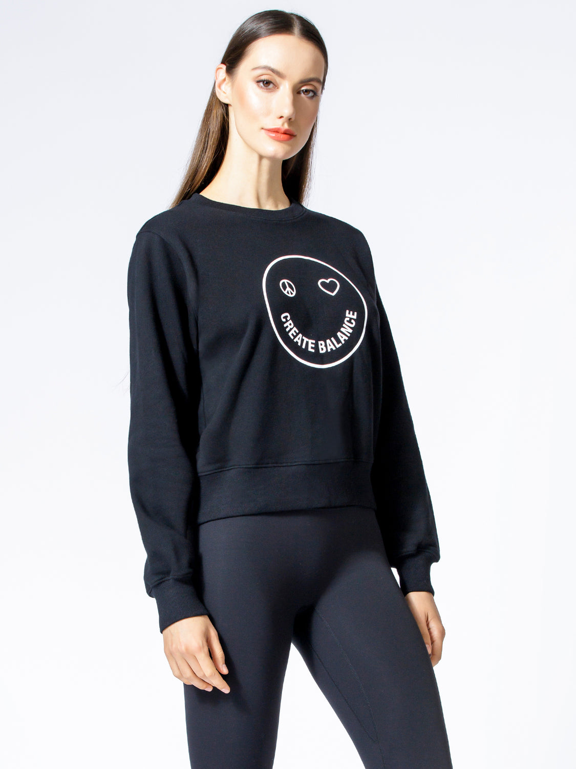 HAPPY GLOW SWEATSHIRT, BLACK