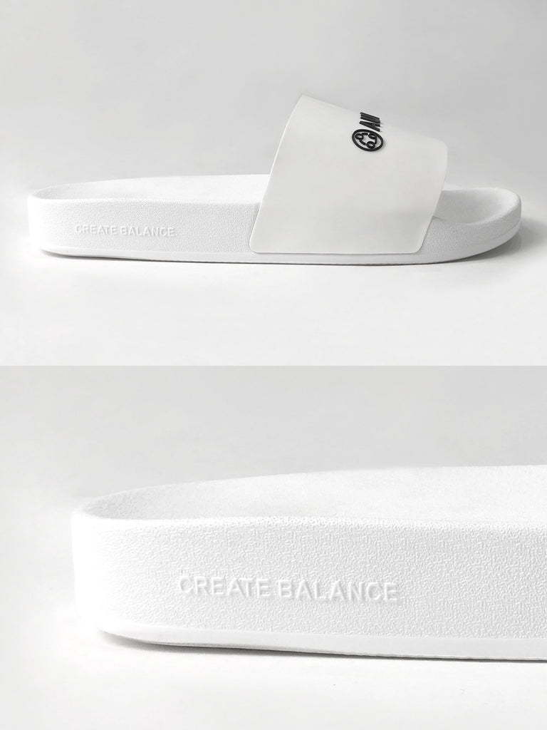 AUMNIE LOGO SLIDE SANDALS, WHITE
