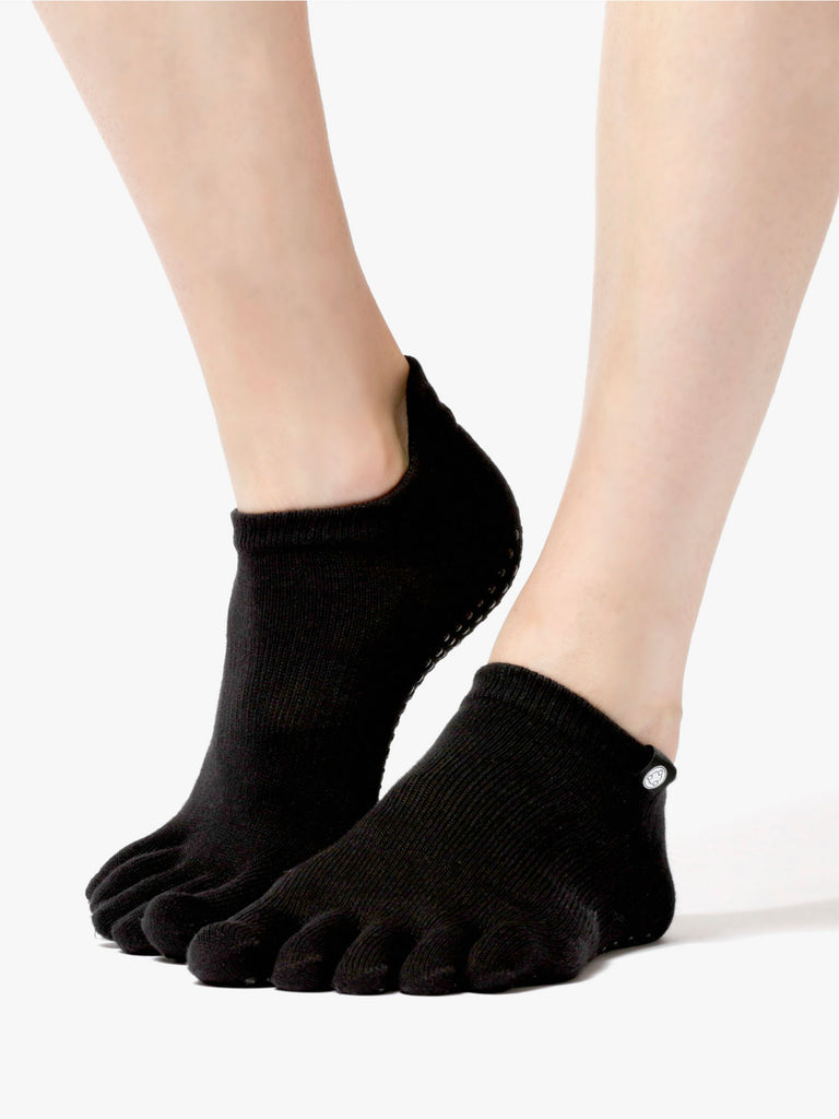 FULL TOE YOGA ANKLE SOCKS, BLACK