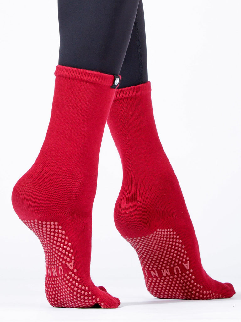KNEE HIGH FULL TOE YOGA GRIP SOCKS, RUBY