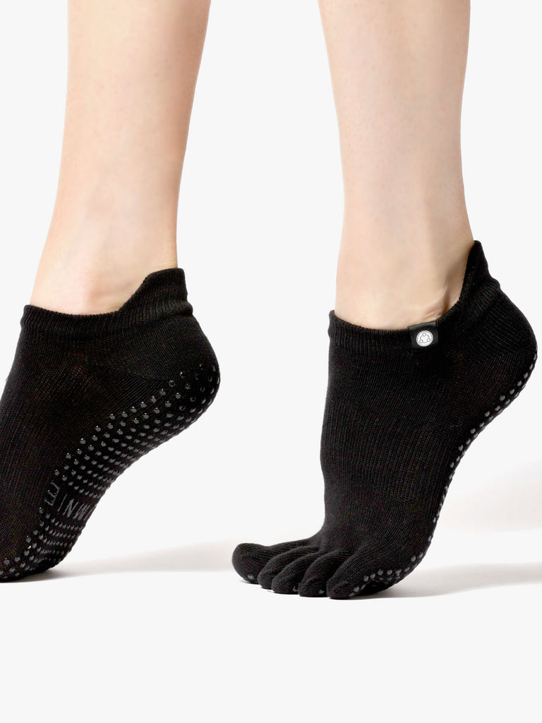 FULL TOE YOGA ANKLE SOCKS, BLACK