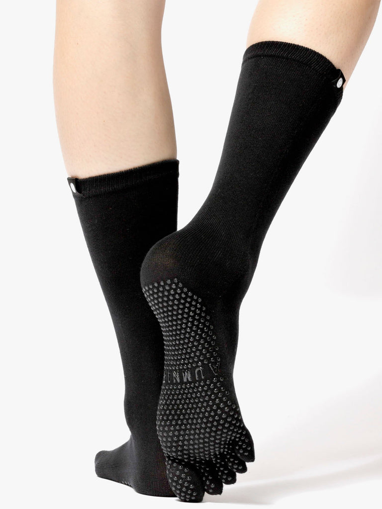 KNEE HIGH FULL TOE YOGA SOCKS, BLACK