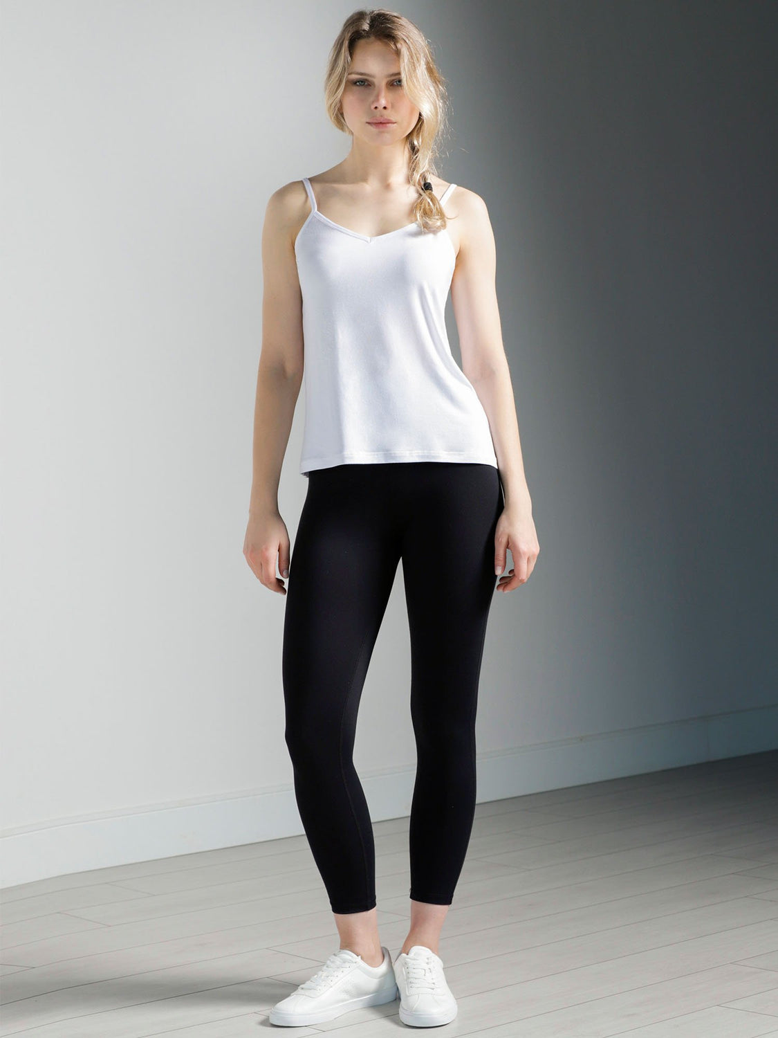 V BACK SINGLET, WHITE MODAL