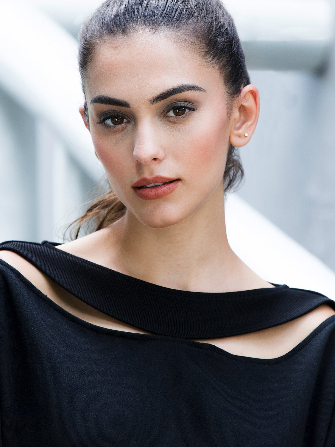DETACHED COLLAR SWEATSHIRT,BLACK