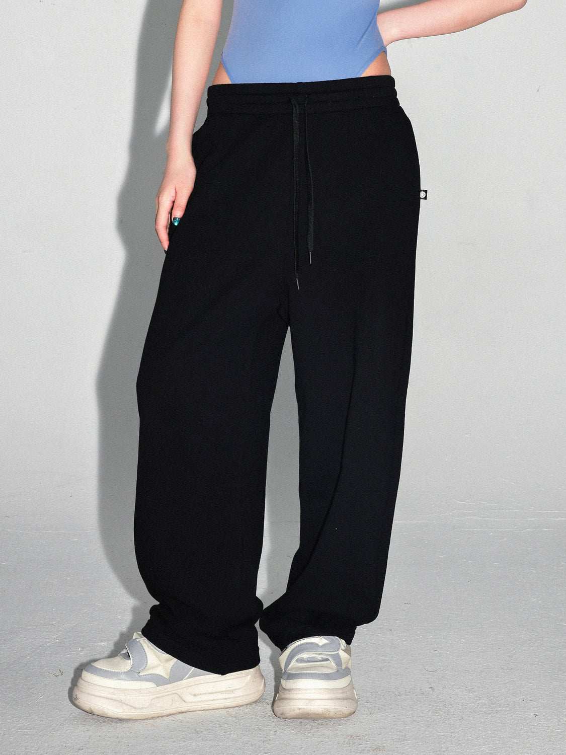 URBAN WIDE LEG SWEATPANTS,BLACK